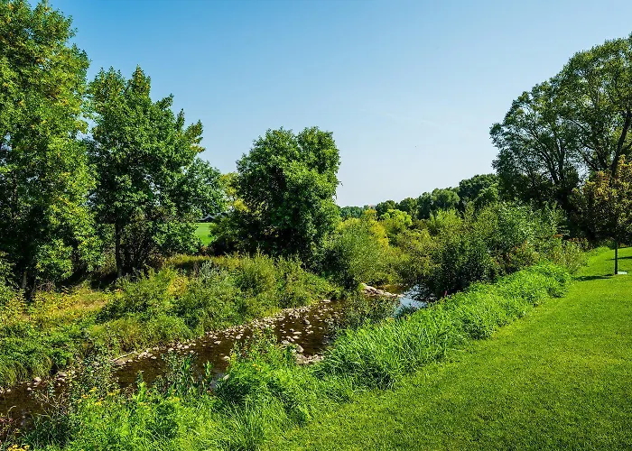 Elegant Creekside Golf Retreat Clubhouse And Pool Big Horn