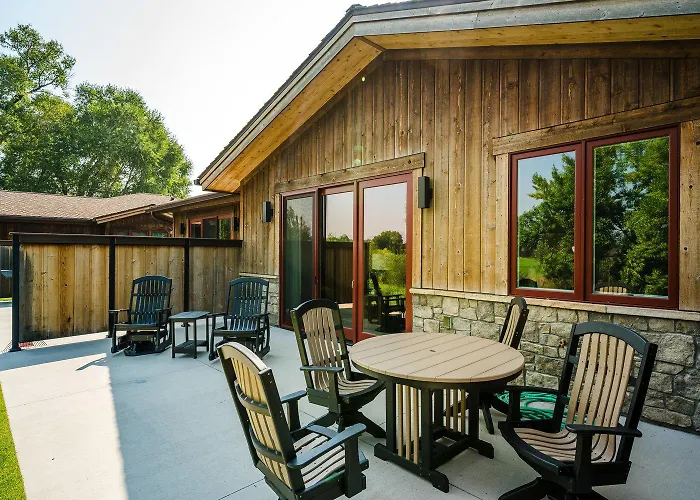 Elegant Creekside Golf Retreat Clubhouse And Pool Big Horn